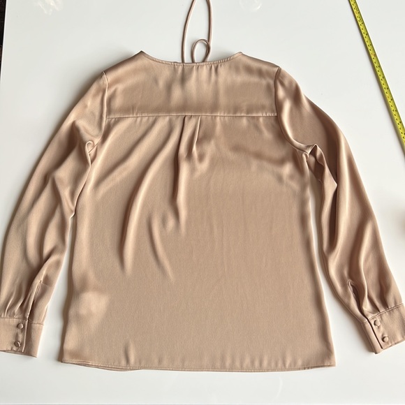 H&M Oversized Tie-top Blouse softly draped satin unique champagne gold-m… - Picture 6 of 8